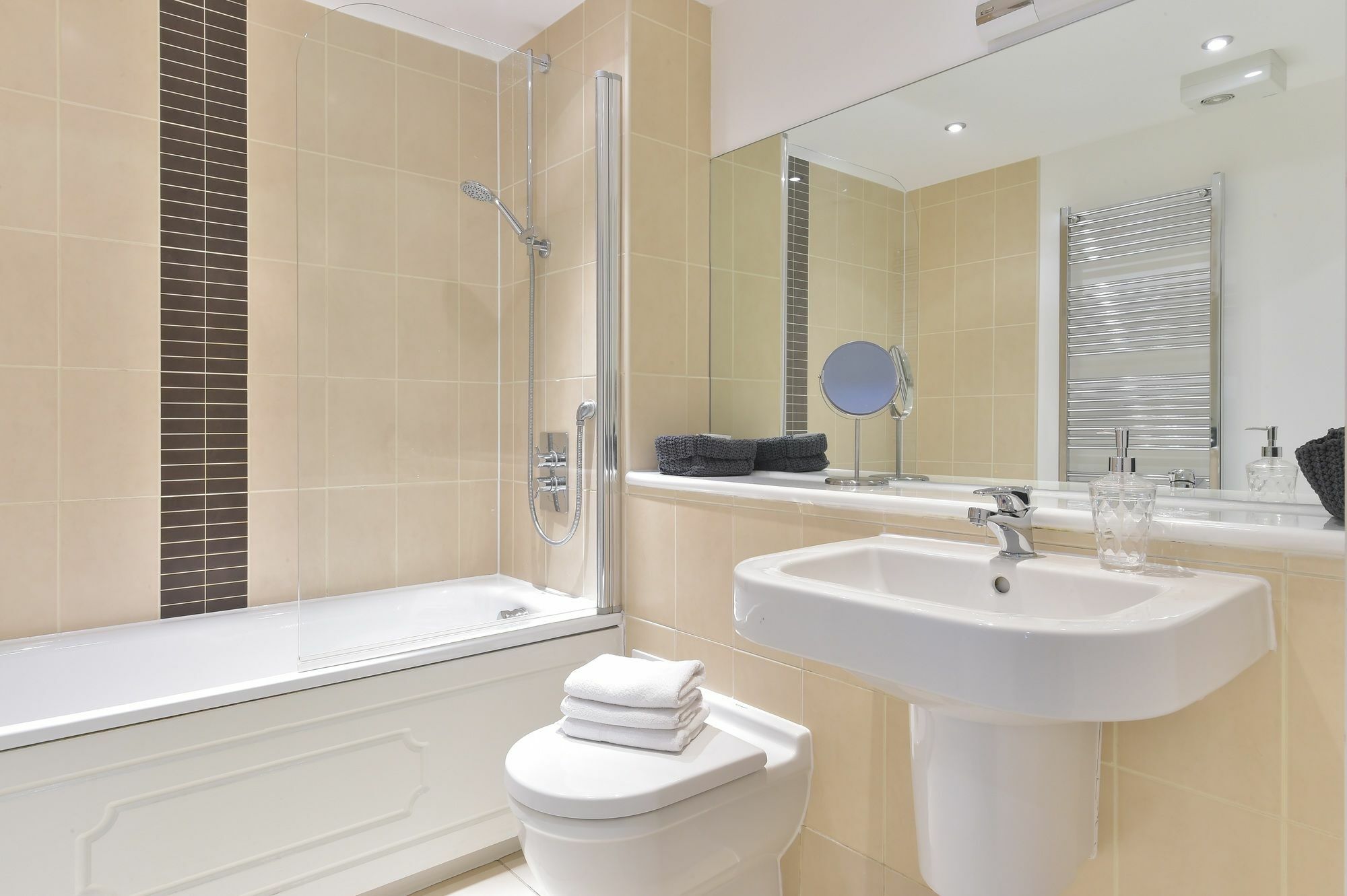 Tower Bridge Superior Apartments Лондон Екстер'єр фото