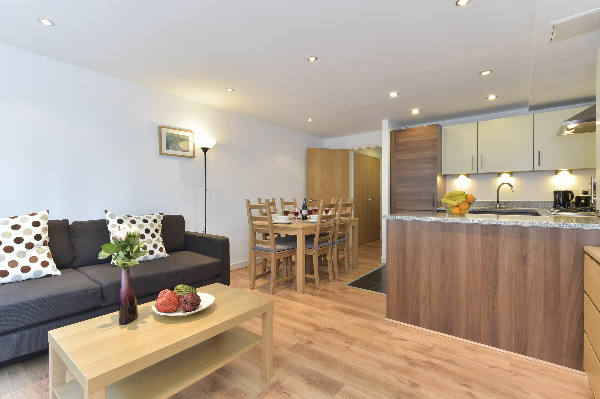 Tower Bridge Superior Apartments Лондон Екстер'єр фото