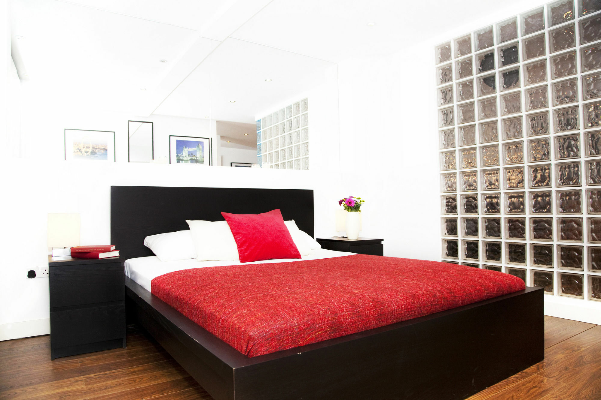 Tower Bridge Superior Apartments Лондон Екстер'єр фото