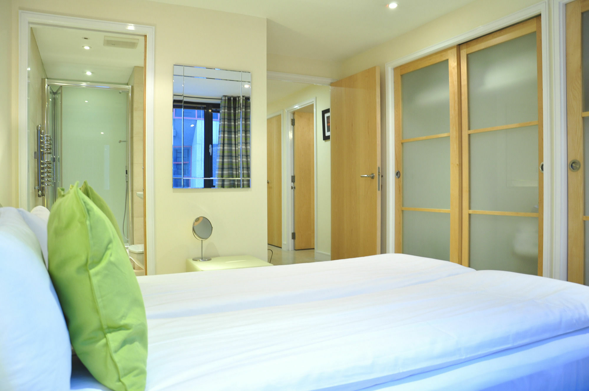 Tower Bridge Superior Apartments Лондон Екстер'єр фото